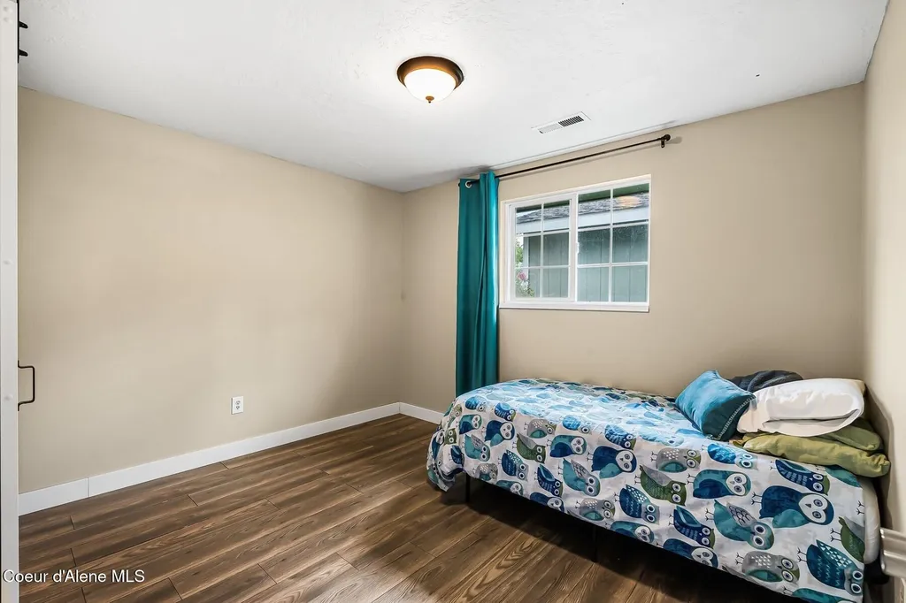 1505 Spruce Street Sandpoint ID 83864