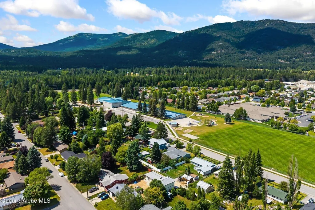 1505 Spruce Street Sandpoint ID 83864
