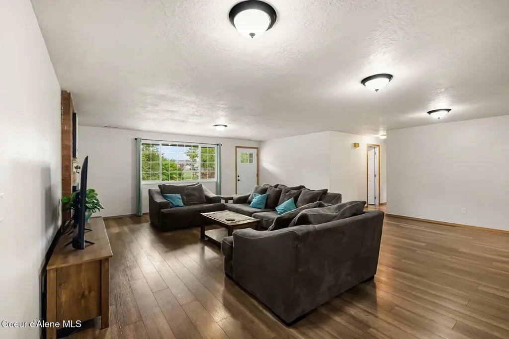 1505 Spruce Street Sandpoint ID 83864