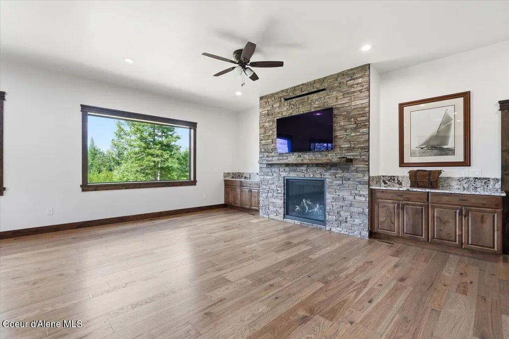216 Mara Meadows Athol ID 83801
