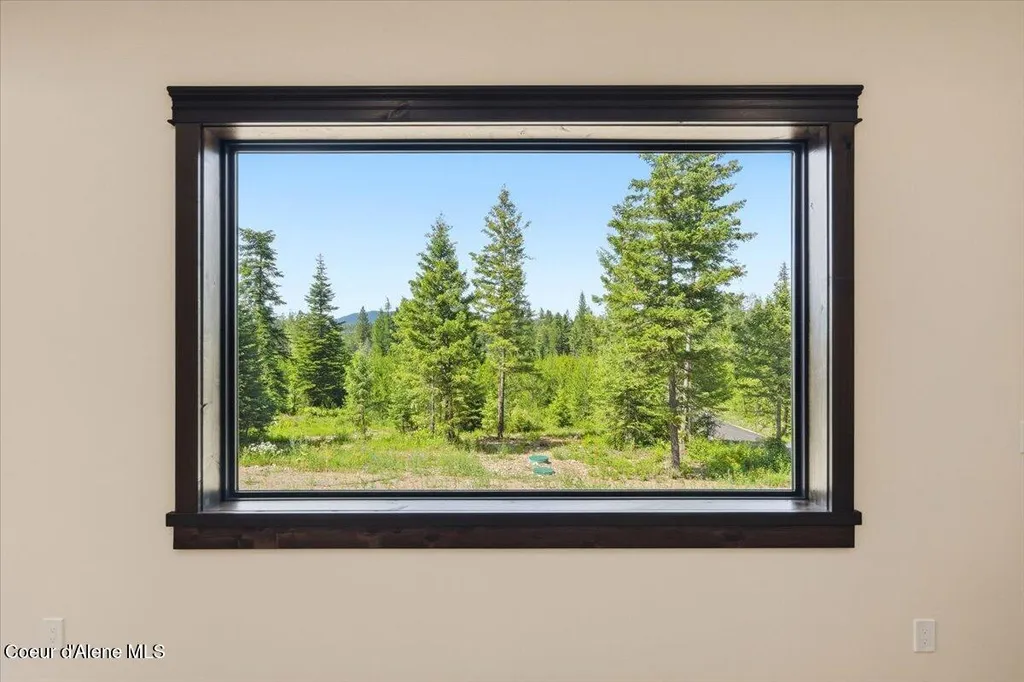 216 Mara Meadows Athol ID 83801