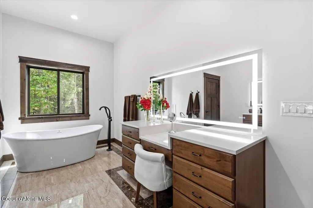 216 Mara Meadows Athol ID 83801