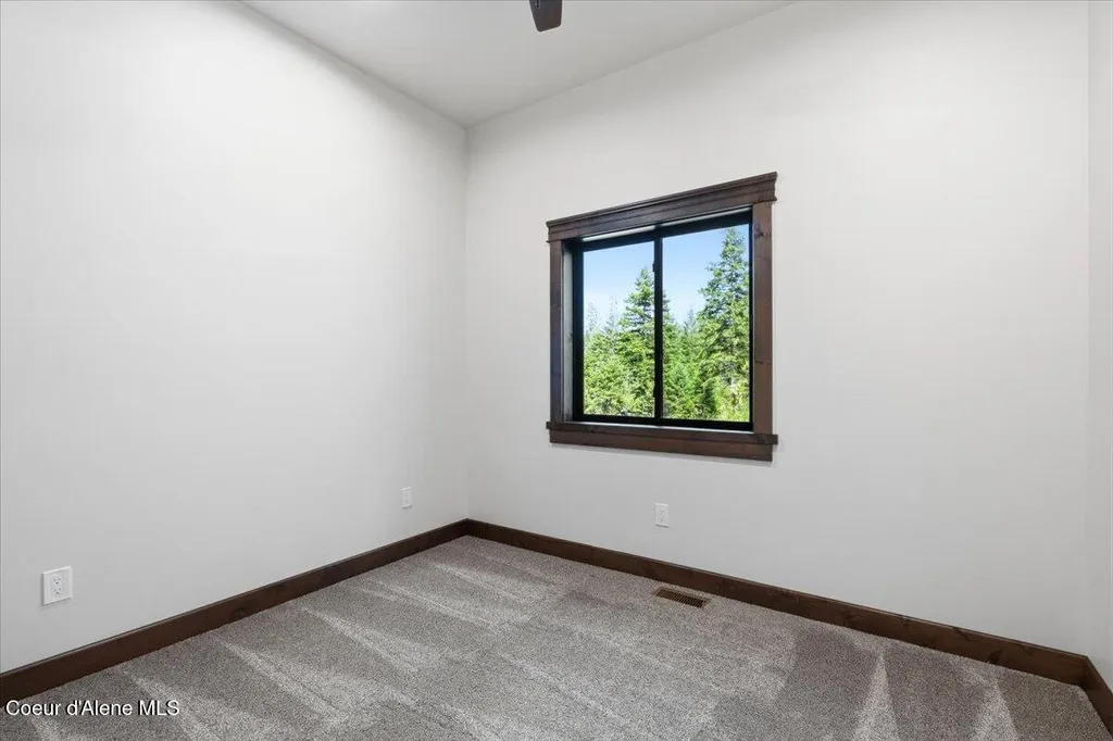 216 Mara Meadows Athol ID 83801