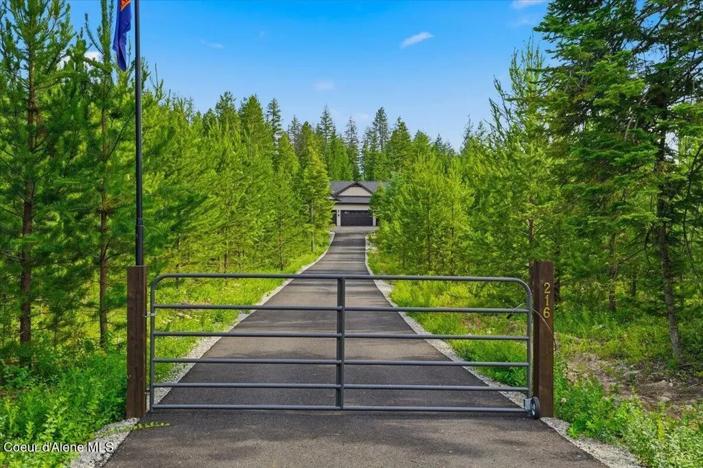 216 Mara Meadows Athol ID 83801