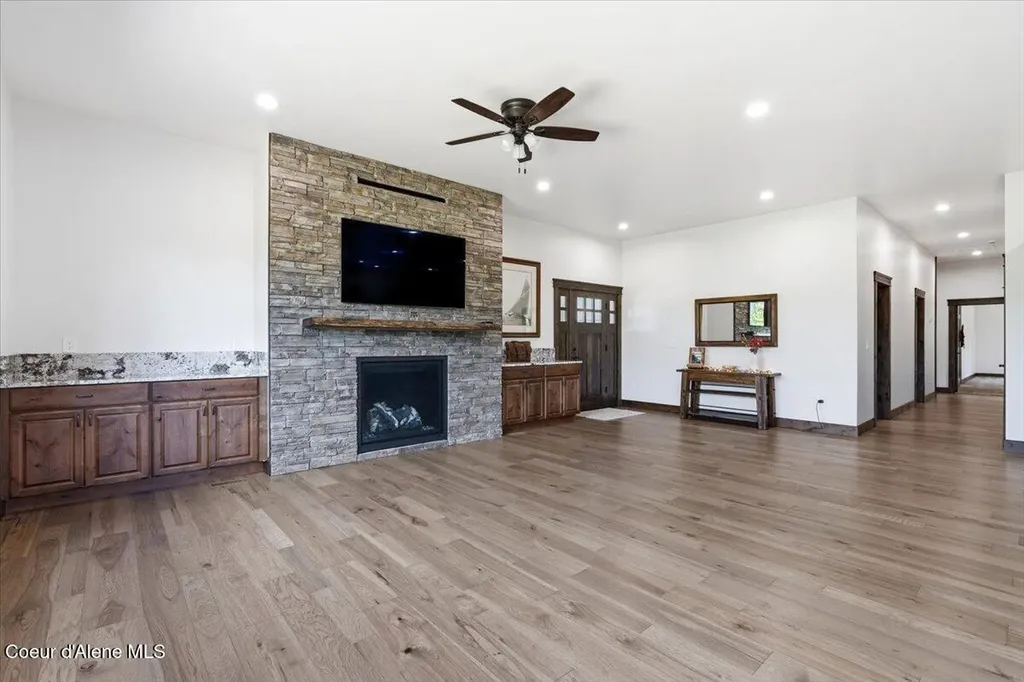 216 Mara Meadows Athol ID 83801