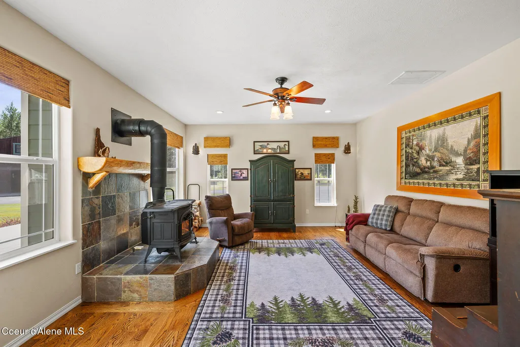 7308 E Greyridge Road Athol ID 83801