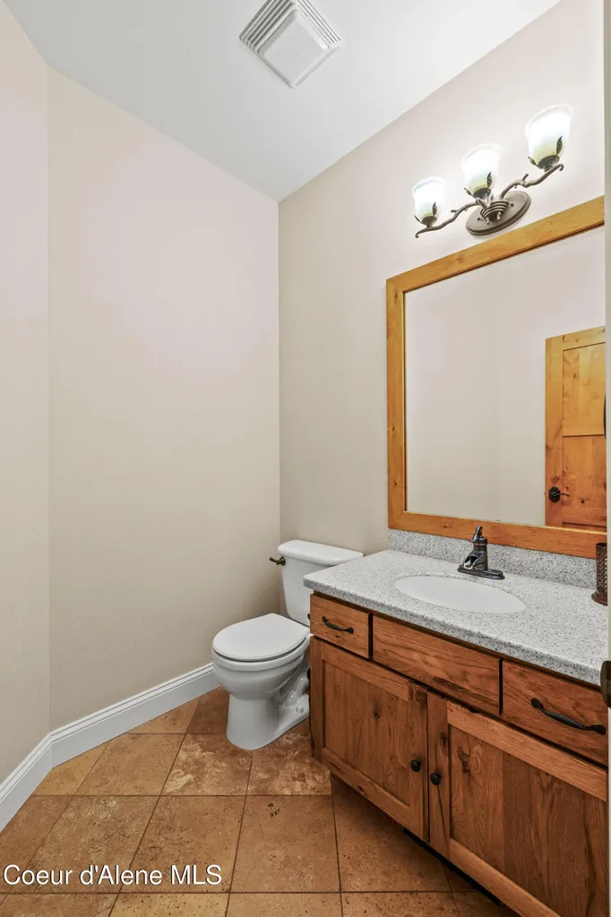 7308 E Greyridge Road Athol ID 83801