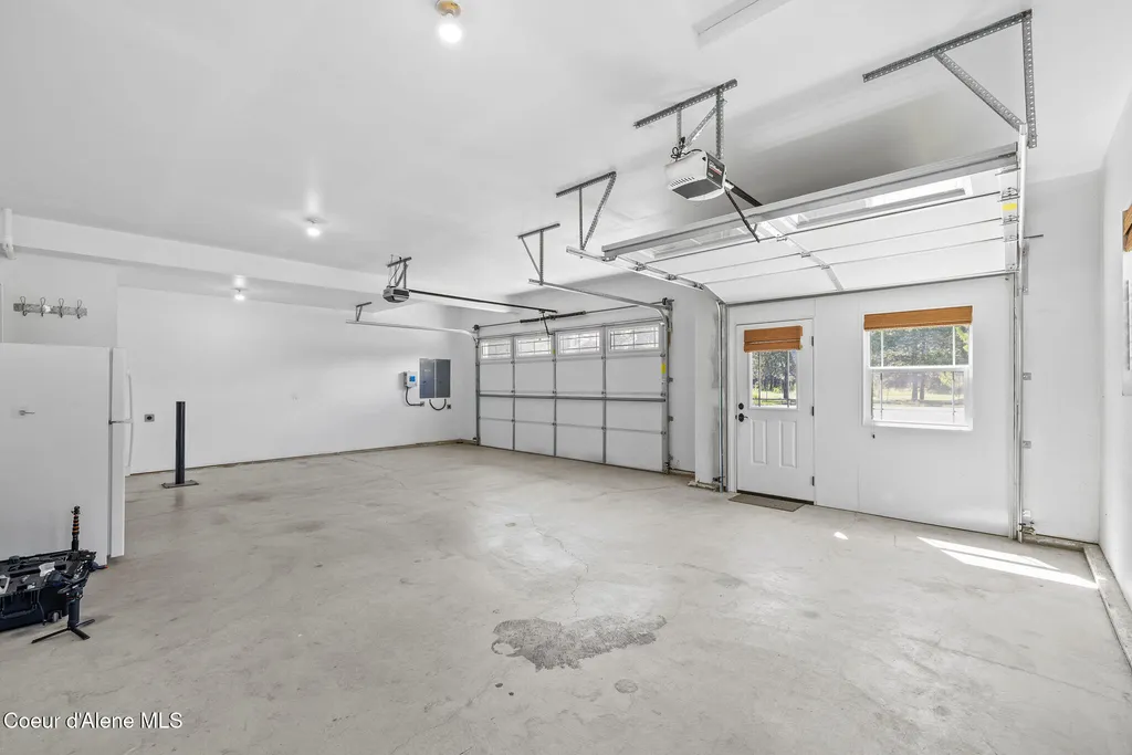 7308 E Greyridge Road Athol ID 83801