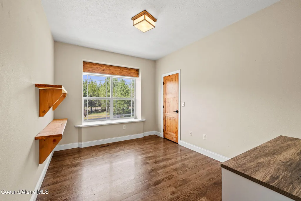 7308 E Greyridge Road Athol ID 83801