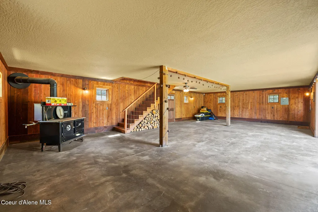 7308 E Greyridge Road Athol ID 83801