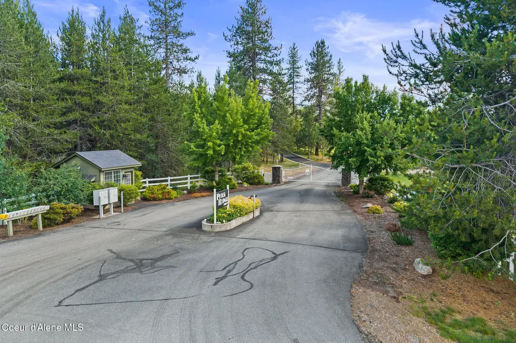 7308 E Greyridge Road Athol ID 83801