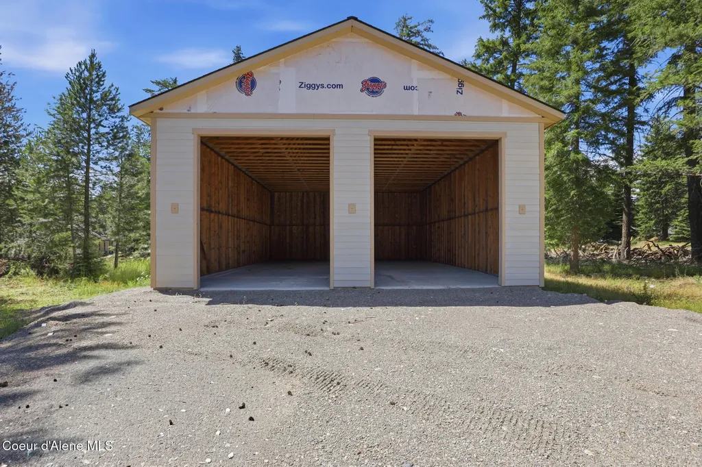 10239 E Bunco Road Athol ID 83801