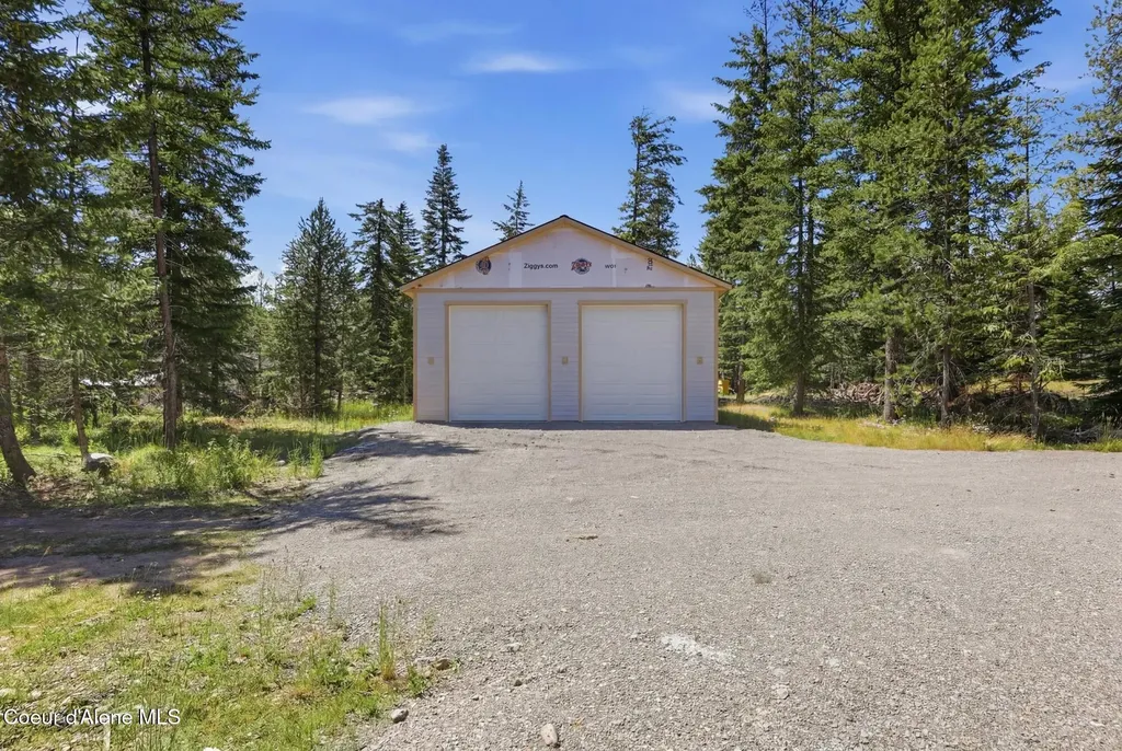 10239 E Bunco Road Athol ID 83801