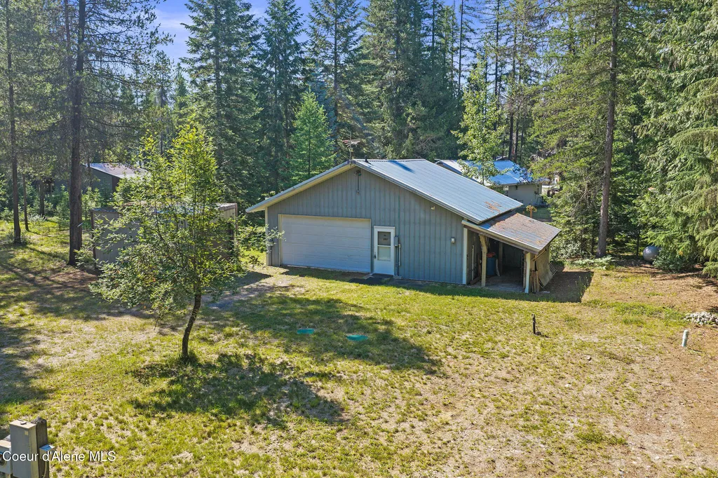353 Creekside Drive Priest Lake ID 83856