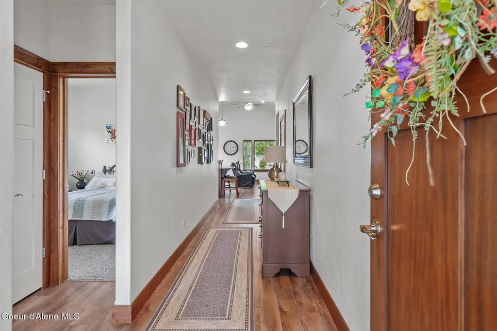 3332 W Magistrate Loop Hayden ID 83835