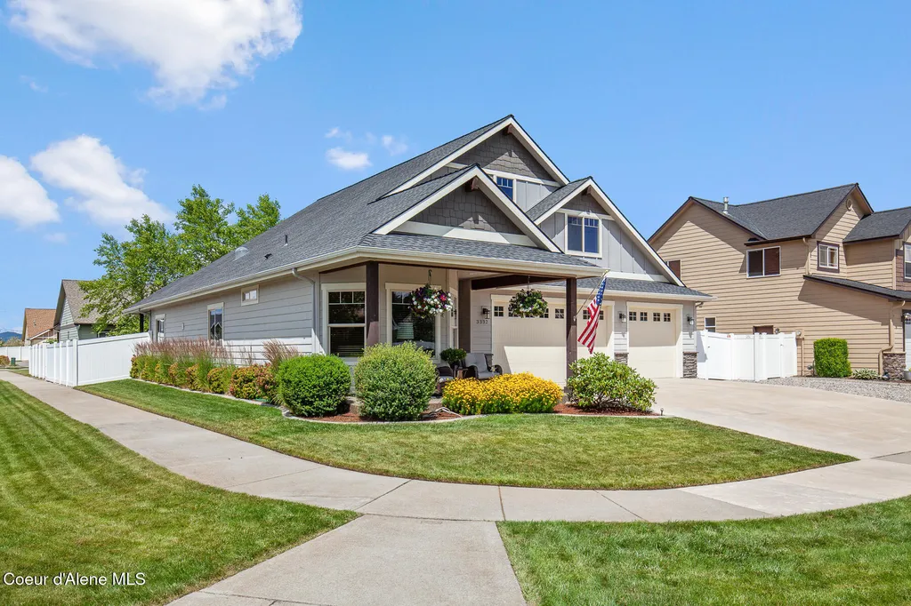 3332 W Magistrate Loop Hayden ID 83835