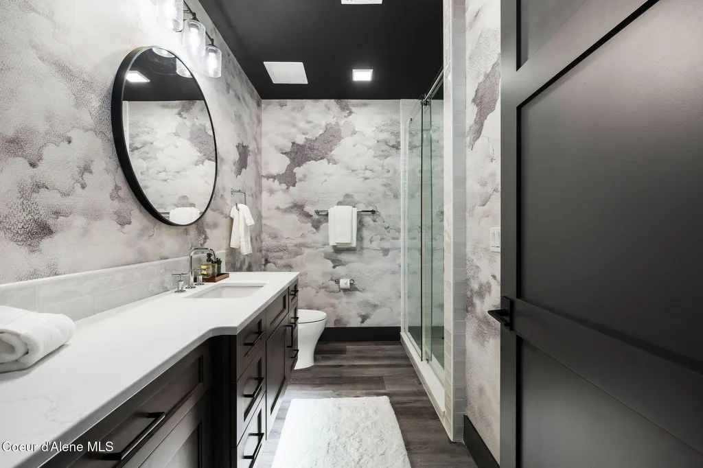 802 Sandpoint Avenue #8403 Sandpoint ID 83864