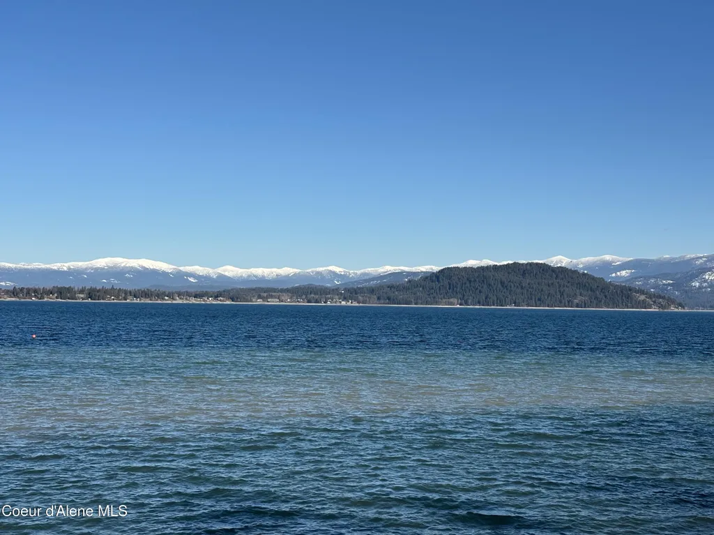 802 Sandpoint Avenue #8403 Sandpoint ID 83864