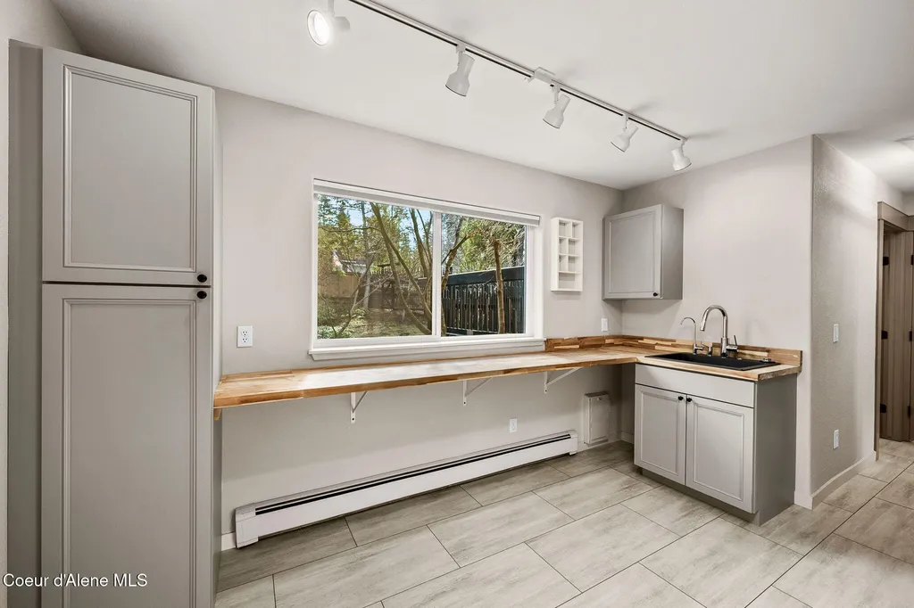 2885 E Point Hayden Drive Hayden Lake ID 83835