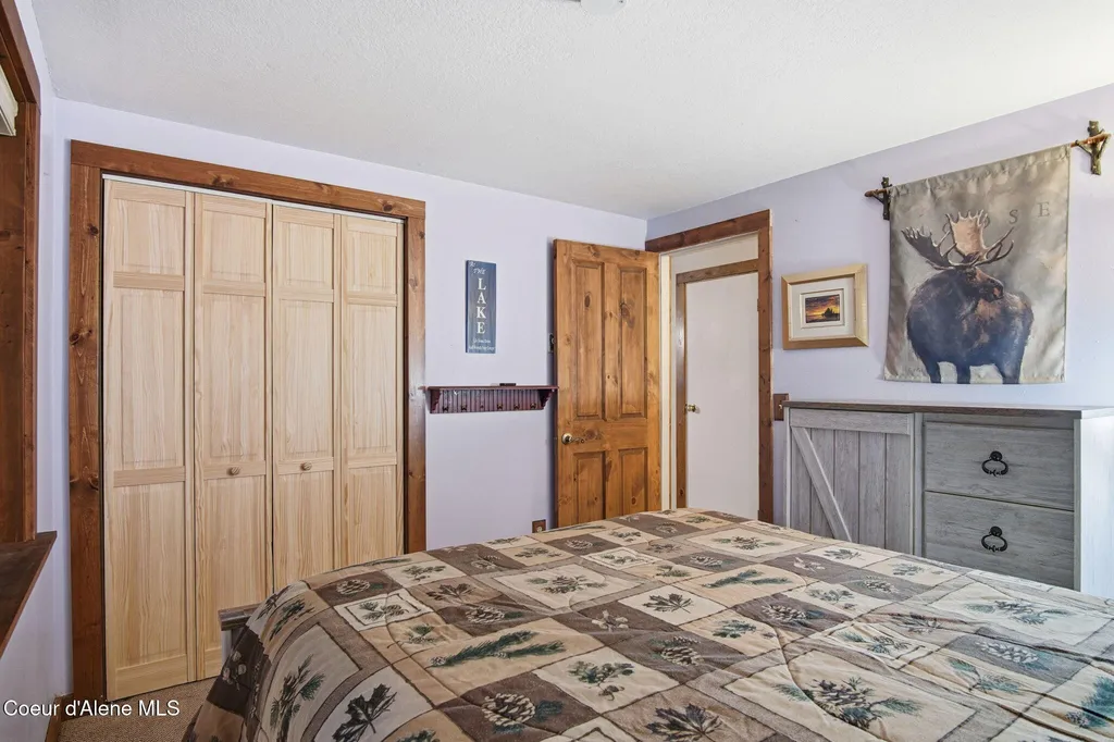 527 Creekside Drive Priest Lake ID 83856