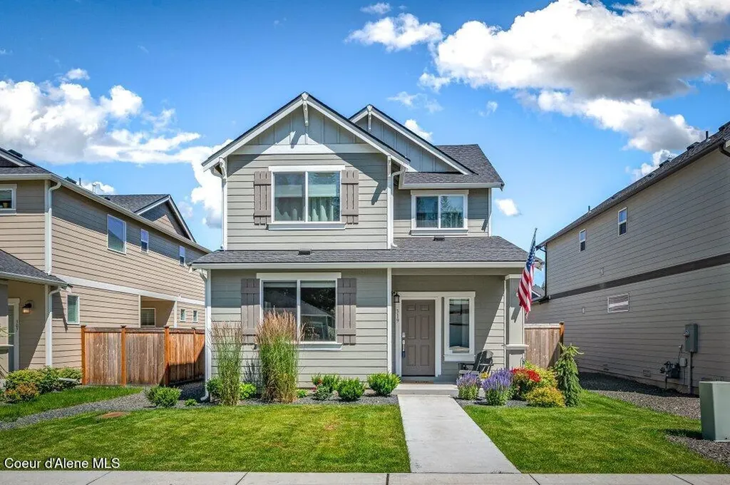 319 E Sandmyrtle Avenue Hayden ID 83835