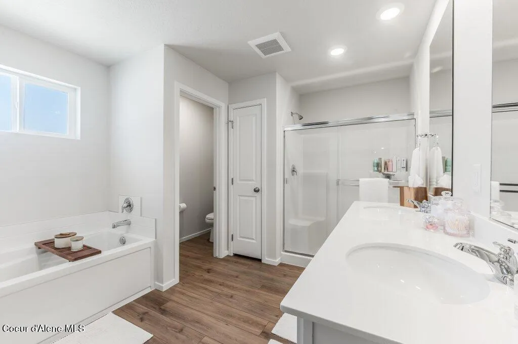 319 E Sandmyrtle Avenue Hayden ID 83835