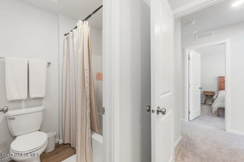 319 E Sandmyrtle Avenue Hayden ID 83835