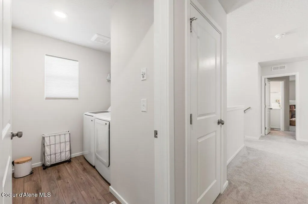 319 E Sandmyrtle Avenue Hayden ID 83835