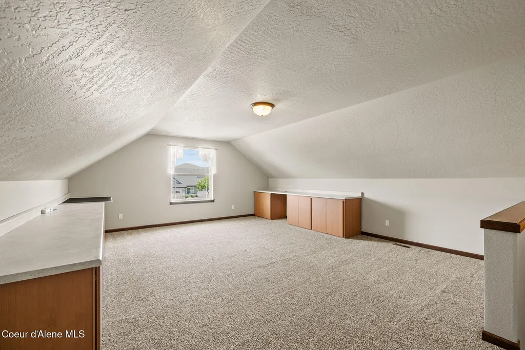 2912 E Thrush Drive Post Falls ID 83854