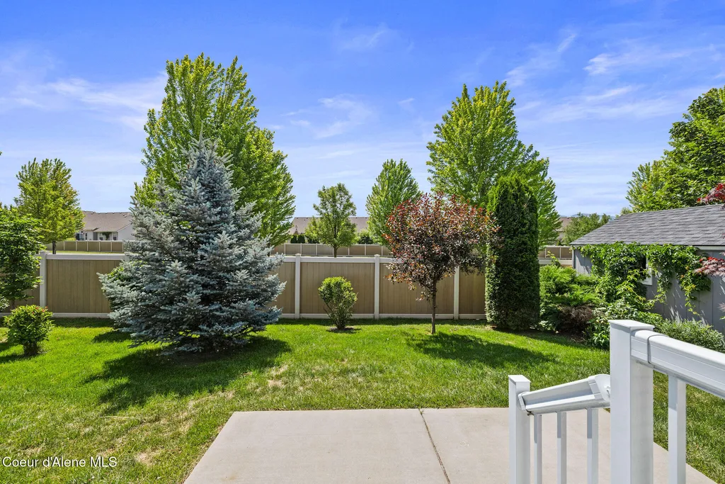 2912 E Thrush Drive Post Falls ID 83854