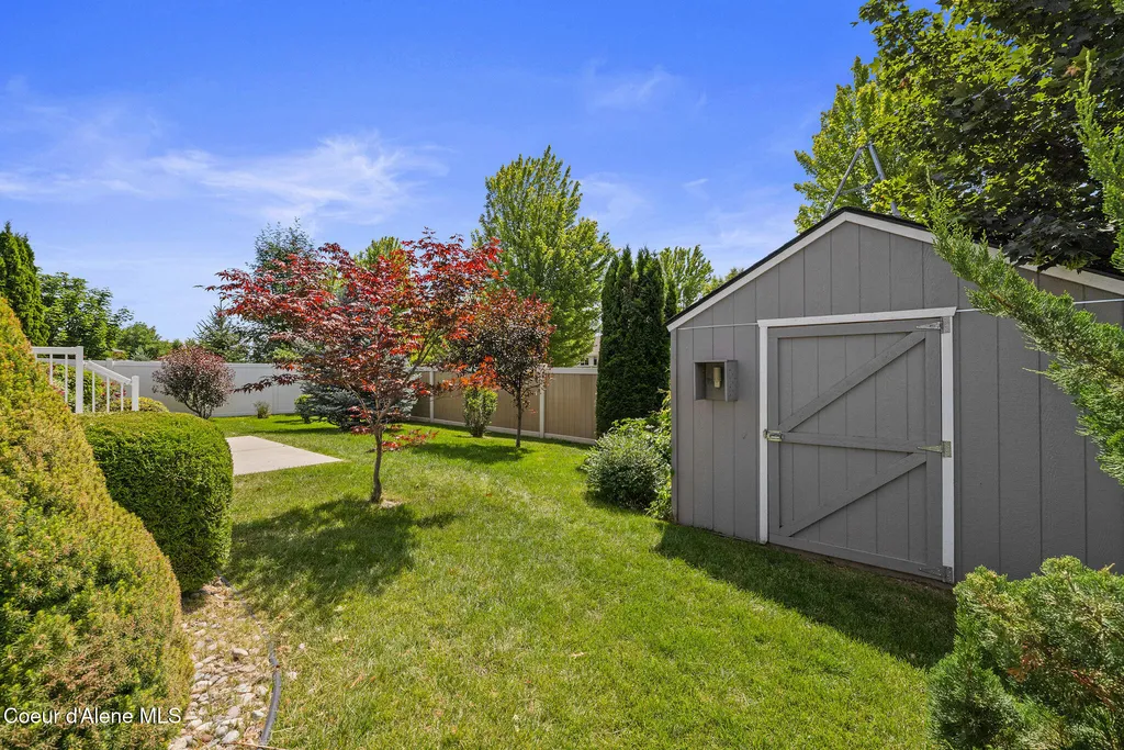 2912 E Thrush Drive Post Falls ID 83854