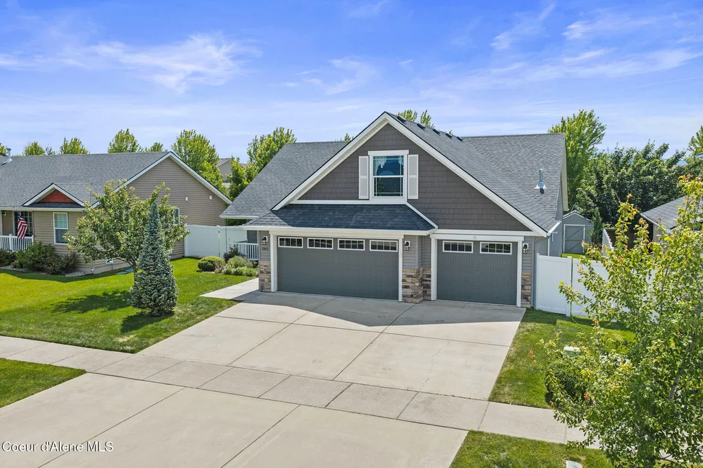 2912 E Thrush Drive Post Falls ID 83854