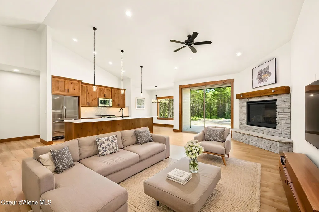 98 Carbonate Lane Oldtown ID 83822