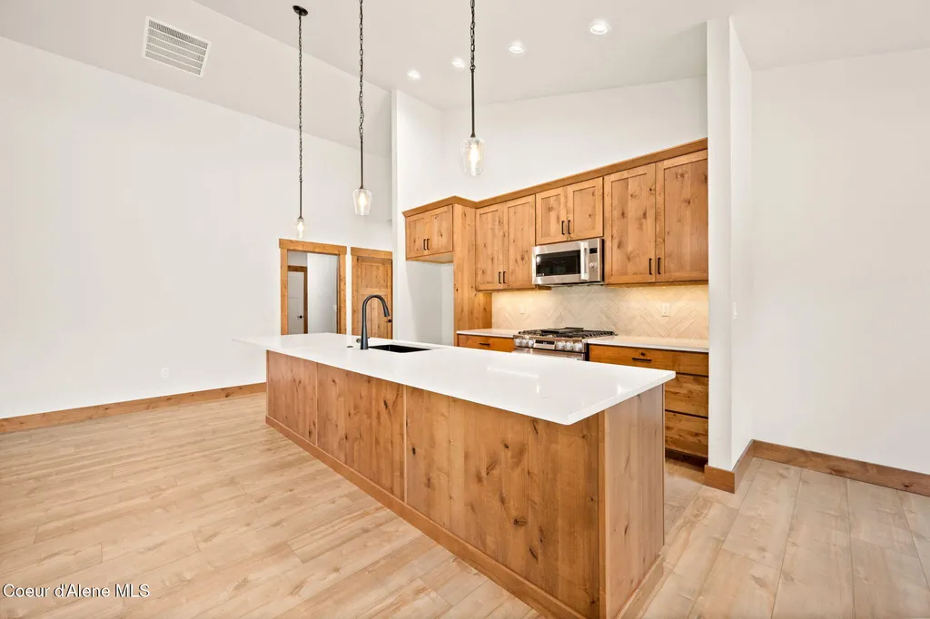 98 Carbonate Lane Oldtown ID 83822