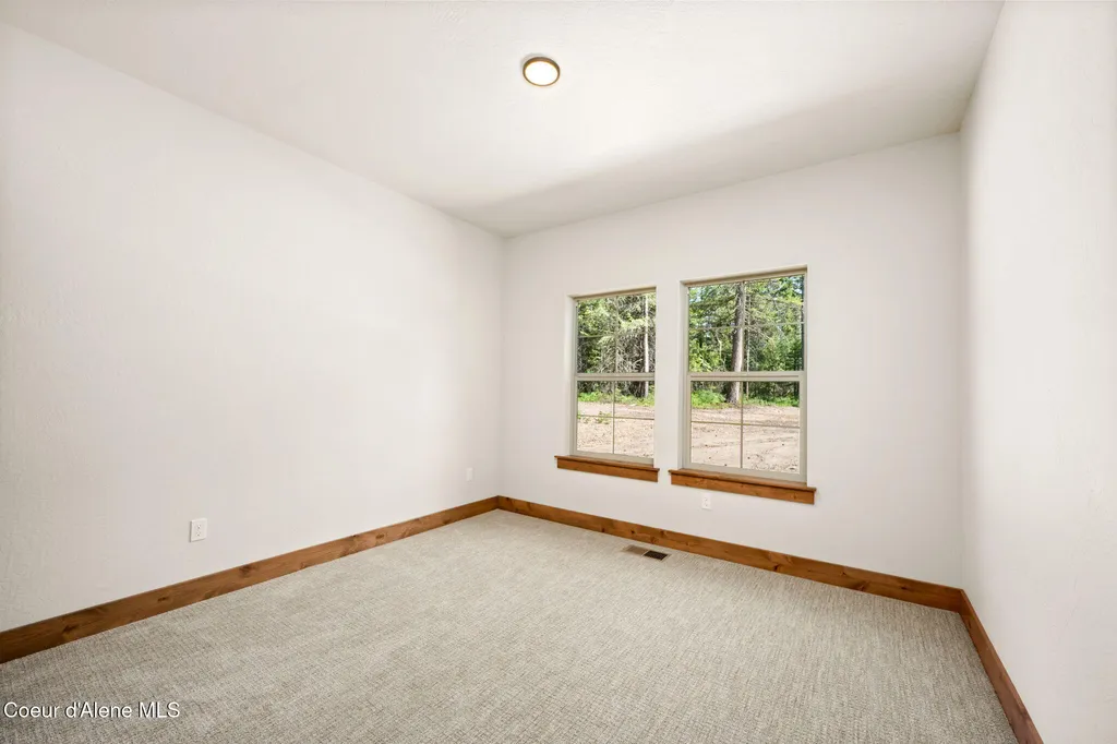 98 Carbonate Lane Oldtown ID 83822