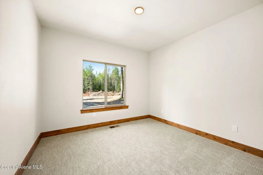 98 Carbonate Lane Oldtown ID 83822