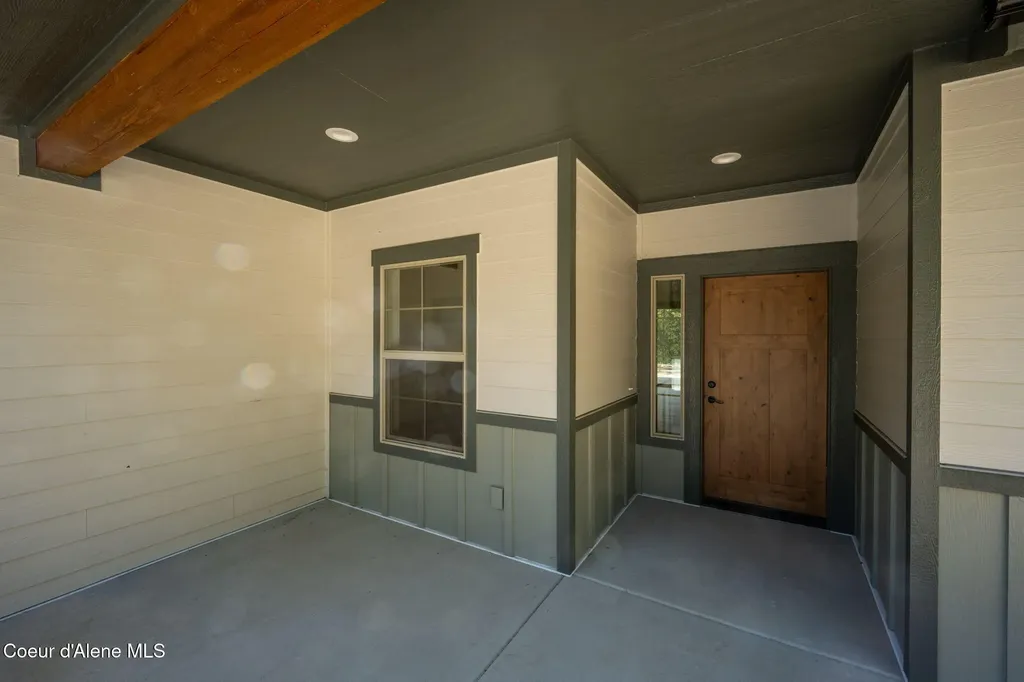 98 Carbonate Lane Oldtown ID 83822