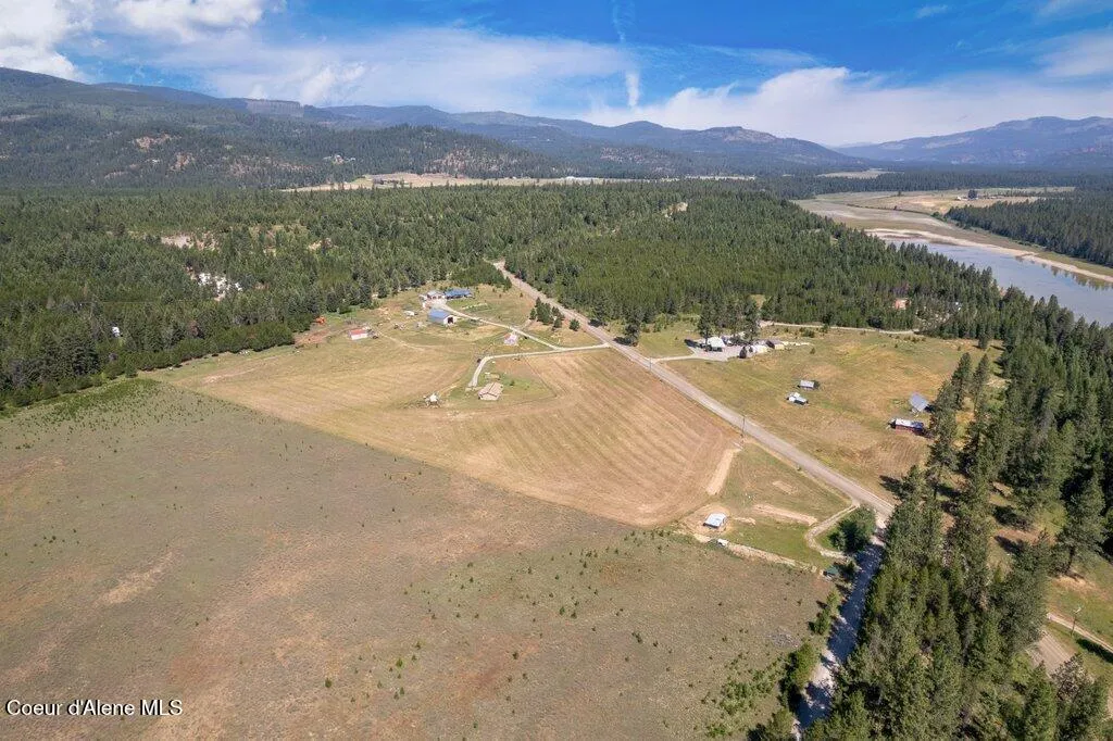 51 Bowers Trail Spirit Lake ID 83869