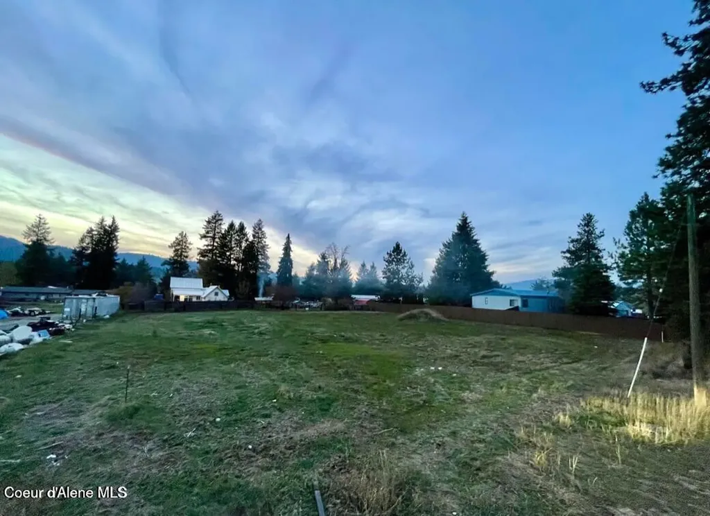 32751 N 4th Avenue Spirit Lake ID 83869