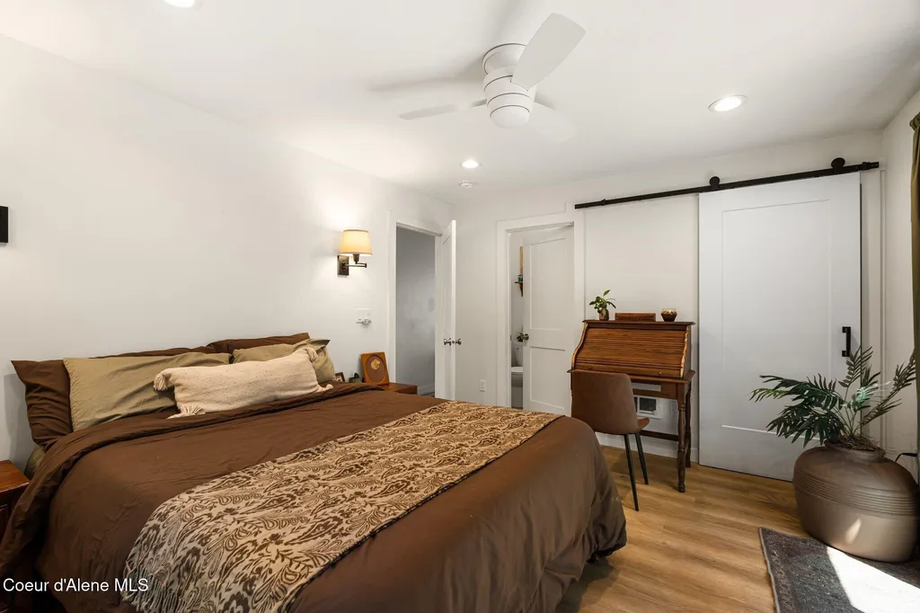 169 Lakeshore Drive Sagle ID 83860