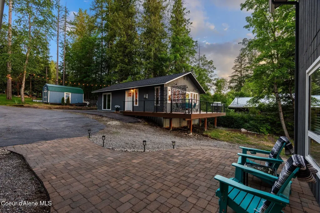 169 Lakeshore Drive Sagle ID 83860