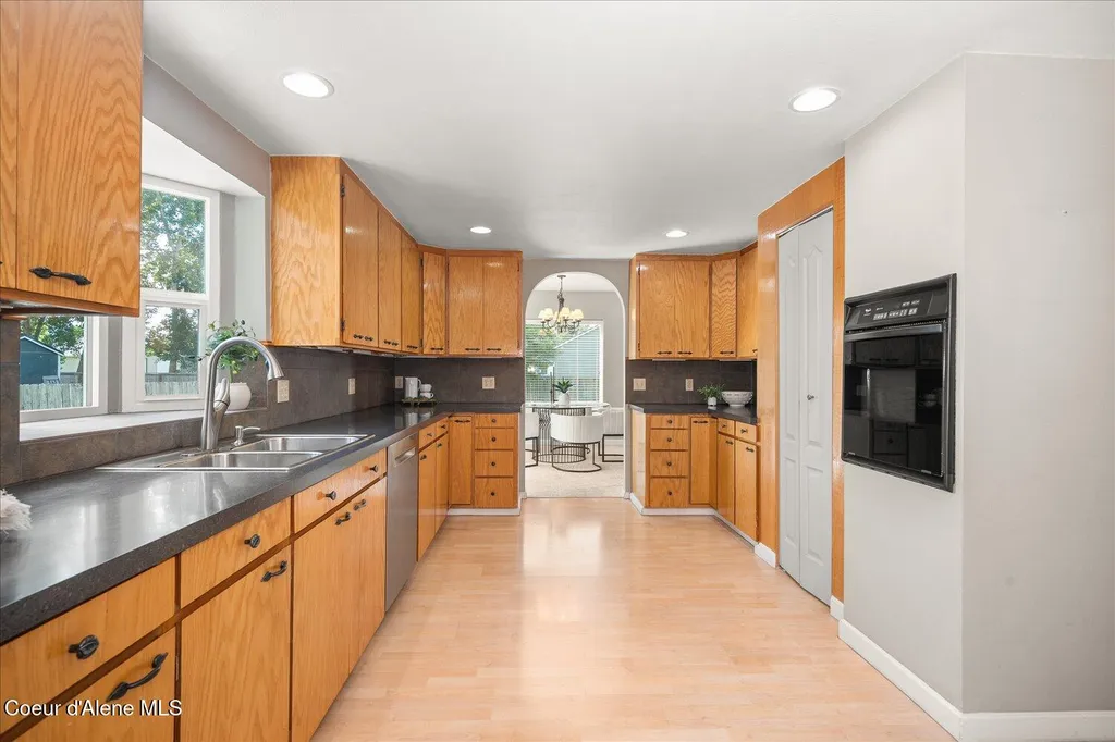 7520 N Mount Carrol Street Dalton Gardens ID 83815