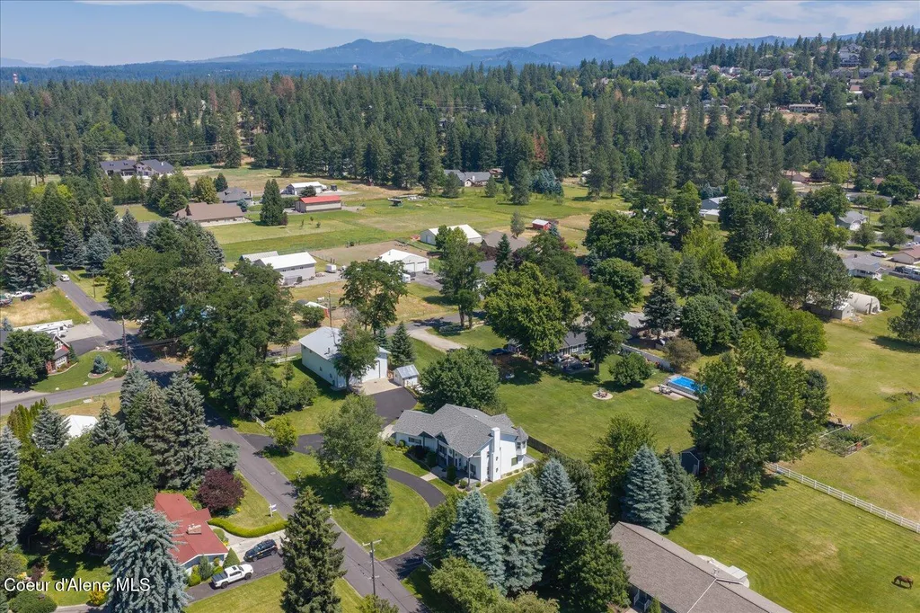 7520 N Mount Carrol Street Dalton Gardens ID 83815