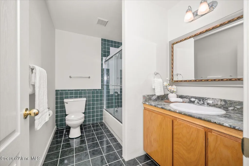7520 N Mount Carrol Street Dalton Gardens ID 83815