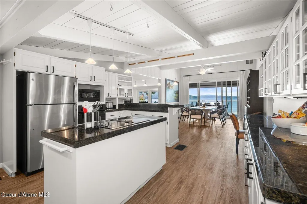 15109 S Pebble Beach Loop Harrison ID 83833