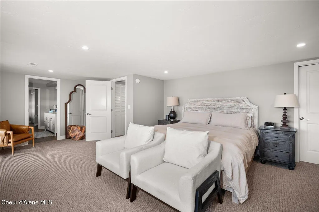 15109 S Pebble Beach Loop Harrison ID 83833