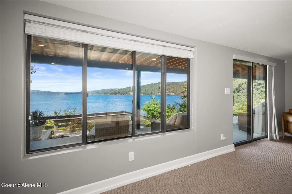 15109 S Pebble Beach Loop Harrison ID 83833