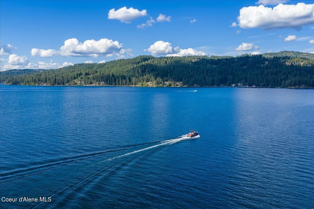 15109 S Pebble Beach Loop Harrison ID 83833