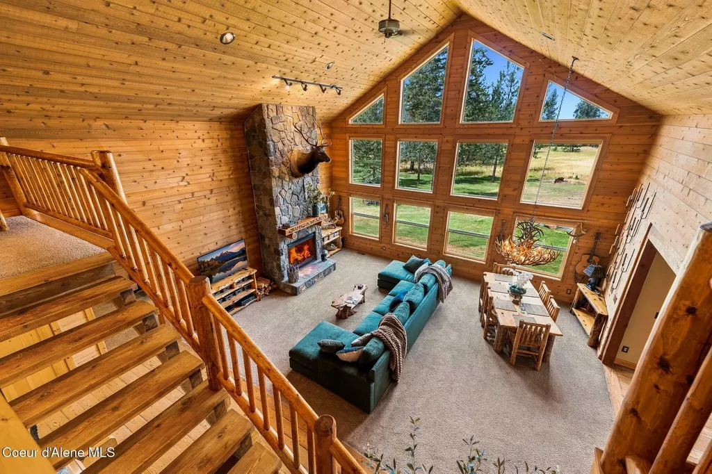 235 Kiebert Loop Hope ID 83836