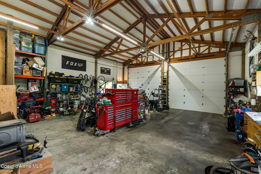 235 Kiebert Loop Hope ID 83836